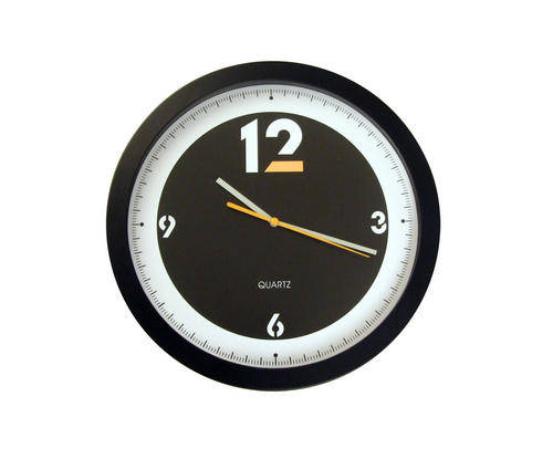 Black & White retro wall clock.