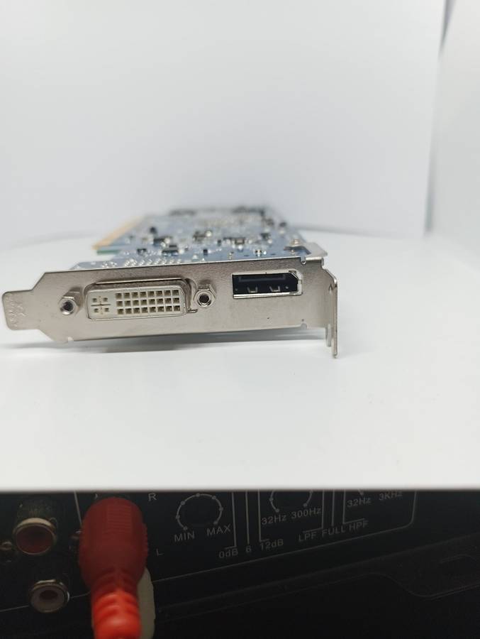AMD Radeon HD6450 1GB