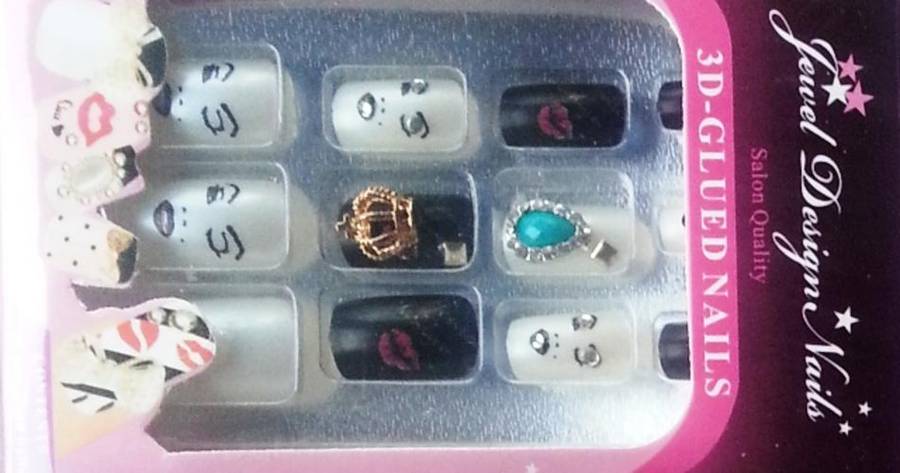 Designed 3D Nails - 12 piece
