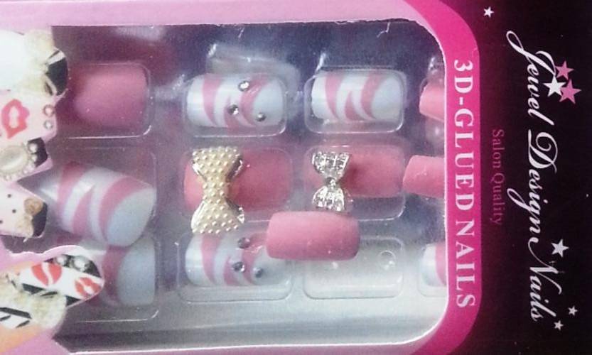 Designed 3D Nails - 12 piece