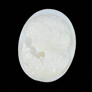 GORGEOUS 18.94 CT NATURAL HANDCRAFTED MOTHER OF PEARL CAMEO!