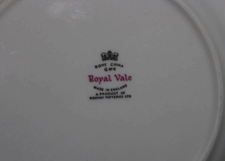 Part set of Royal Vale Pair of Side Plates and Saucers