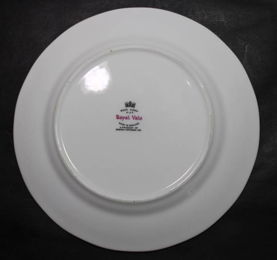 Part set of Royal Vale Pair of Side Plates and Saucers