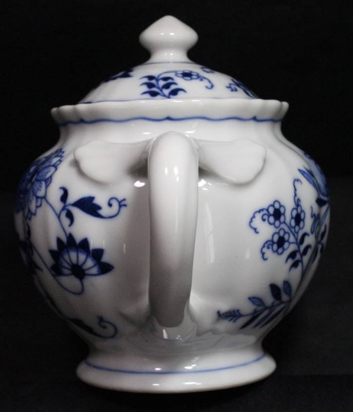 Blue Danube Tea Pot small, made in Japan.