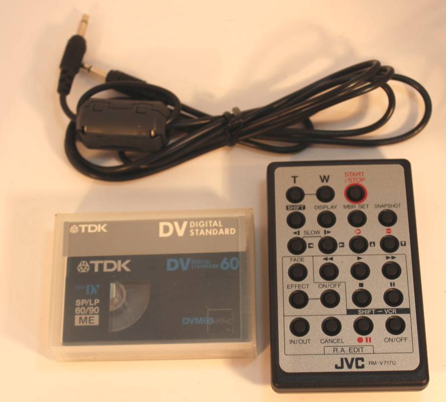 JVC Digital Mini DV Video Camera GR-DVX 507A