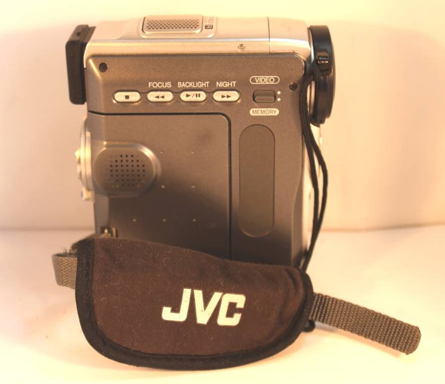 JVC Digital Mini DV Video Camera GR-DVX 507A