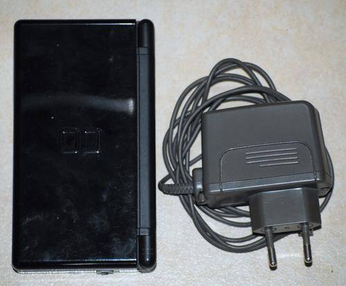 Black DS Lite & Charger