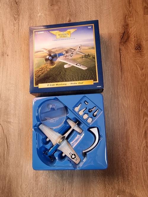 Corgi Diecast 1 72 Scale Aviation Archive P 51 D Mustang Petie 2 Nd AA 32204