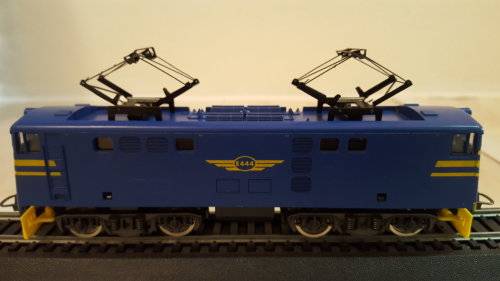 Lima E444 Blue Train Unit. ( REFURBISHED UN BOXED)