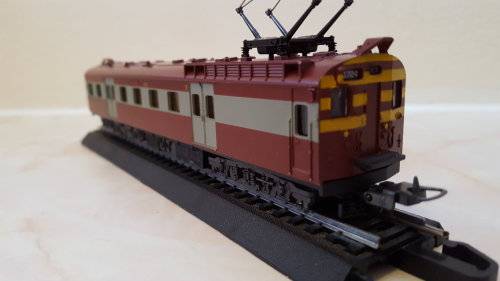 Lima SAR Suburban 3rd Class Power Unit. (Re-Boxed)