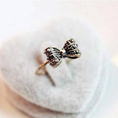 Fashion Bow Rhinestones Ring