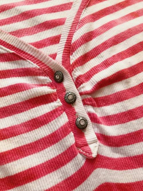 GUESS Ladies Fashion Top