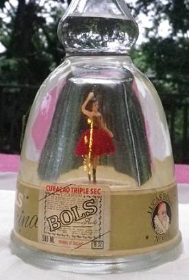 Incredible! VINTAGE BOLS MUSICAL BALLERINA CURACAO LIQUEUR BOTTLE. SEALED. WORKS PERFECTLY
