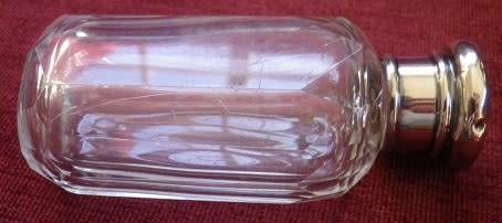 Hallmarked Sterling Silver lidded Vintage panel cut glass cologne/perfume travelling bottle. London