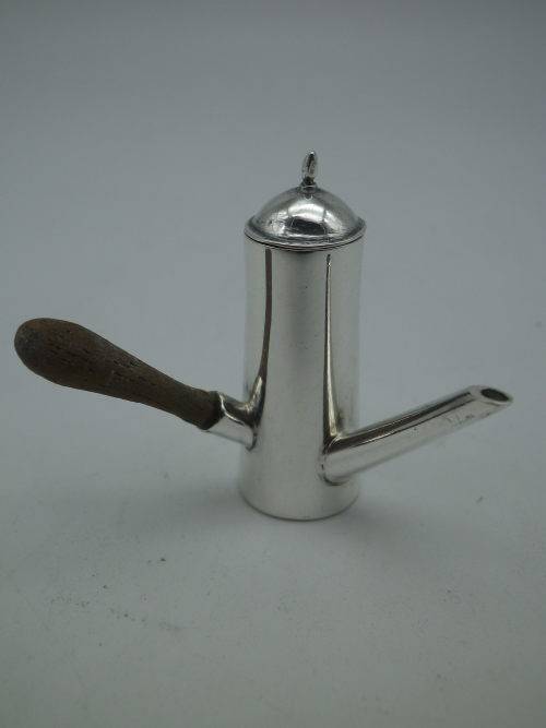 RARE!! STUNNING!! MINIATURE Hallmarked Silver chocolate pot. London 1977. Maker CM.3.5cm high