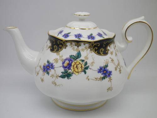 ROYAL ALBERT `DUCHESS`  SPECIAL CENTENARY EDITION LARGE TEAPOT 2010