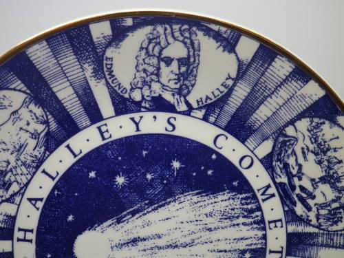 HALLEYS COMET, 1986 Large Limited Edition Plate. Heritage Porcelain, South Africa. No 1647