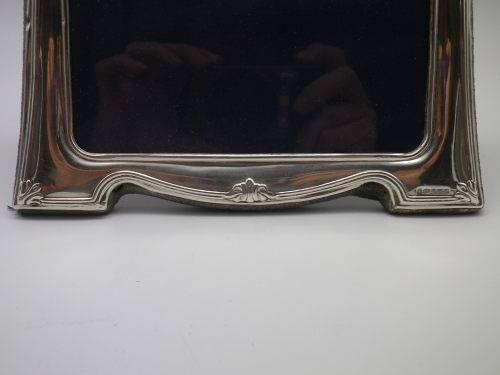 Hallmarked Sterling Silver Picture Frame. Carr's of Sheffield, 2001 18.5 x 14 cm Gorgeous