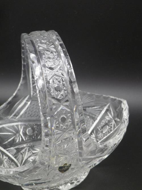 CUT CRYSTAL SWEET BASKET, WATFORD ENGLAND ORIGINAL LABEL 18 x 16.5 x 12.5 cm