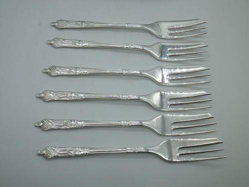 Lovely set of Six Vintage Silver Plated EPNS APOSTLE forks. Sheffield, England. Boxed.