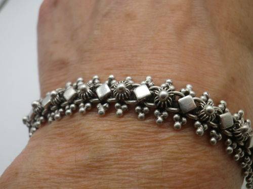 Quality Vintage Sterling Silver Bracelet. 21grms. 19cm long