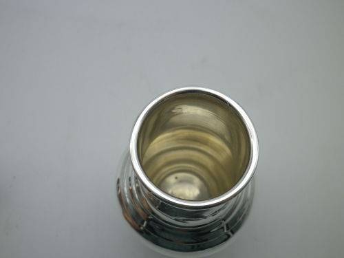 HALLMARKED STERLING SILVER SUGAR SHAKER. Birmingham 1927,S Blanckensee and Son Ltd  103GRMS 17CM