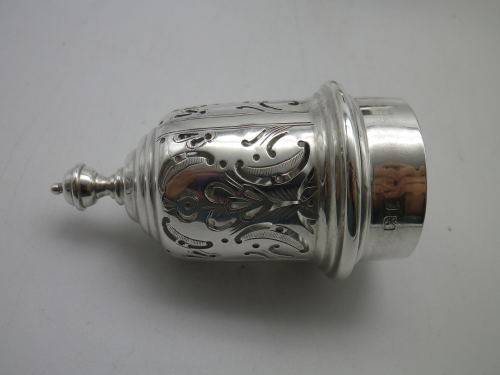 HALLMARKED STERLING SILVER SUGAR SHAKER. Birmingham 1927,S Blanckensee and Son Ltd  103GRMS 17CM