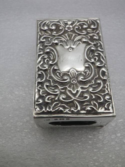 GORGEOUS Hallmarked Silver Matchbox holder..Birmingham 1901 Henry Matthews 23g 6.3x4x2.5cm