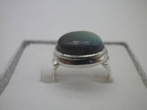 Sterling Silver & Labradorite Ring! Size: P 7grms