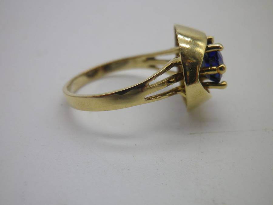 Vintage Designer 9ct Yellow GOLD and Natural SAPPHIRE RING by ZAYEM Size: L 3grms. EXQUISITE