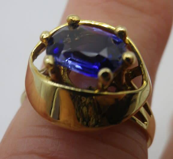 Vintage Designer 9ct Yellow GOLD and Natural SAPPHIRE RING by ZAYEM Size: L 3grms. EXQUISITE