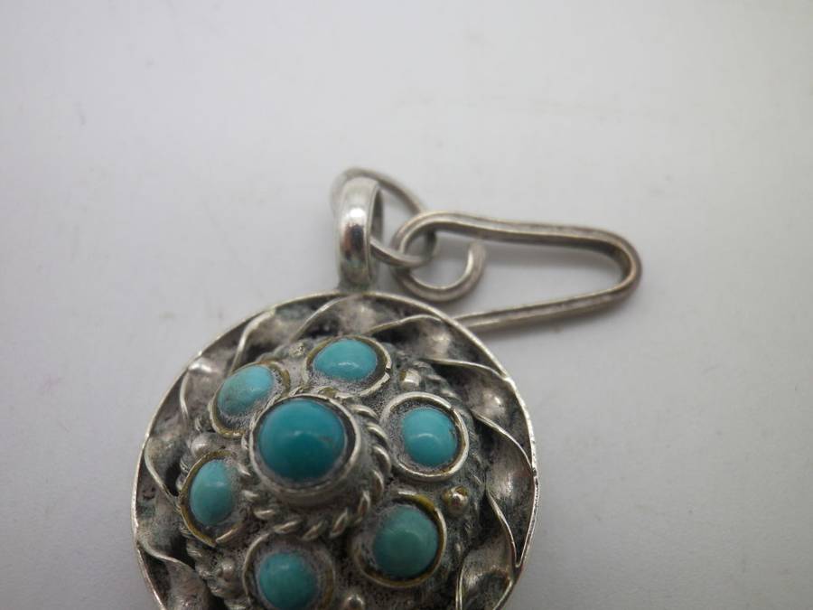 Vintage Sterling silver & Turquoise Bracelet. 18cm 27grms