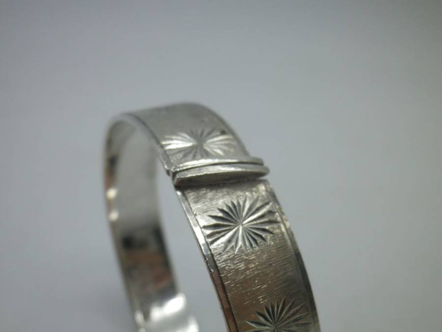FOR JO ONLY PLEASE!! Fabulous SOUTH AFRICAN Designer ZEETA STERLING SILVER CLIP BANGLE