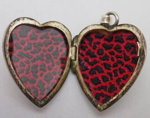 Beautiful HALLMARKED SILVER HEART LOCKET Birmingham 1981 2.8 x2cm 925 silver chain