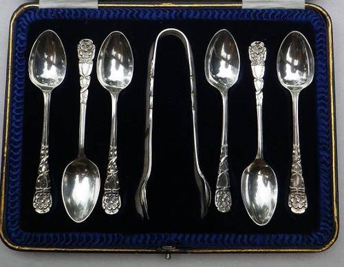 BEAUTIFUL QUALITY ORNATE SET OF 6 SILVERPLATED TEASPOONS & SUGAR NIPS (EPNS). MAKER PA & S. BOXED.