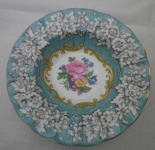 ROYAL ALBERT 'ENCHANTMENT" SMALL ROUND BOWL. 12cm