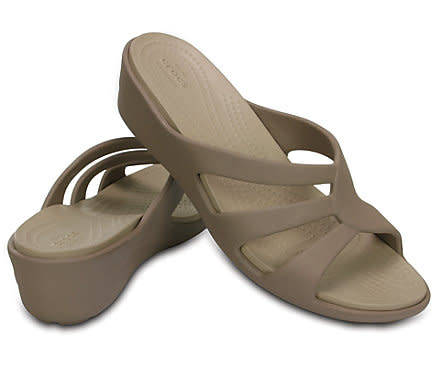 CROCS - Sanrah strappy wedge mushroom/cobblestone