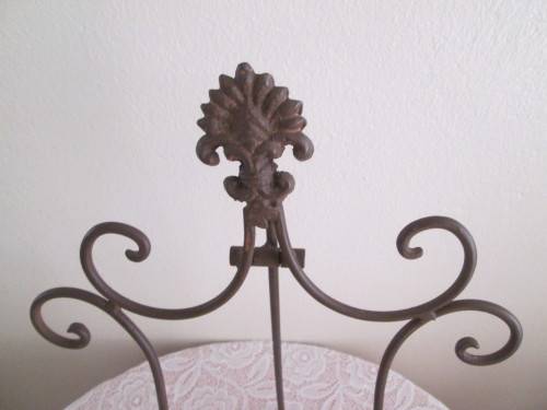 OLD RUSTIC RECIPE HOLDER