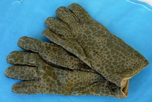 Original Poland Winter Gloves Puma Camo size M-L (15/9)