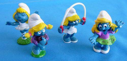 4 different Smurfs ( Smurfette ) Peyo Bully Schleich (15/51)