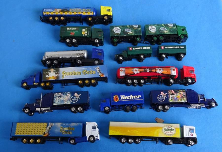 12 mini Trucks size 1:87 H0 (11c/43)