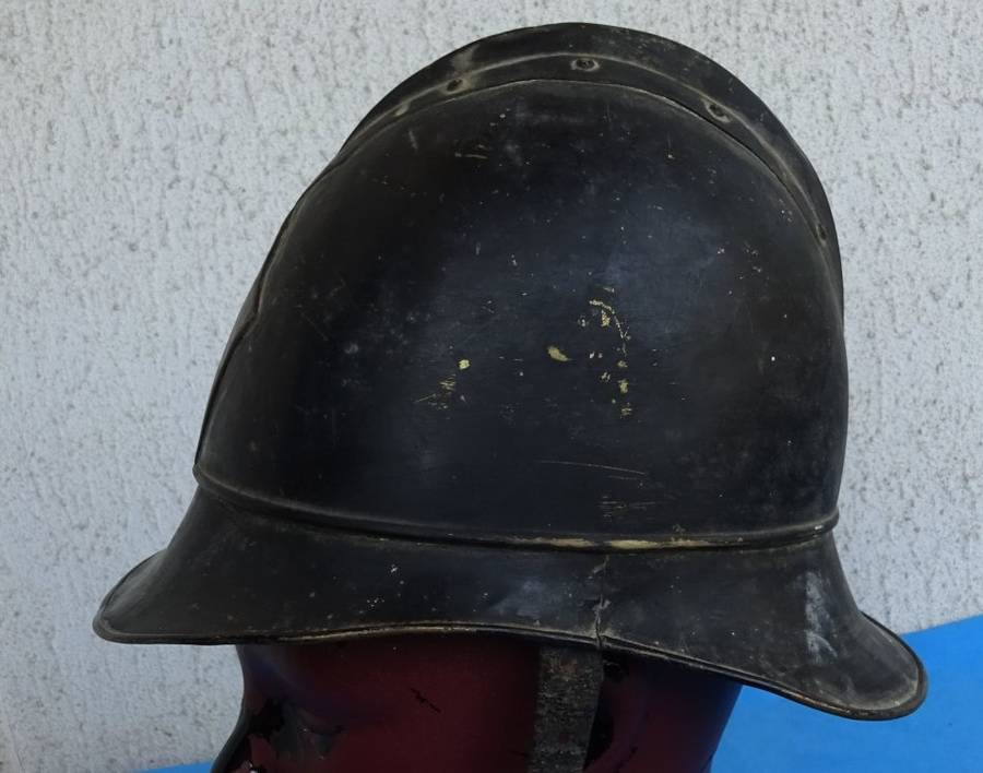 a hundred years old original german fire brigade Brass Helmet (D3/5)