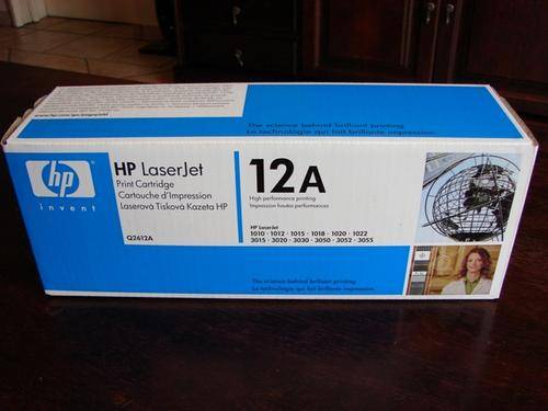 WOW MUST SEE  !!!!!!! **********   HP Q2612A LAZER TONER *** GENUINE HP