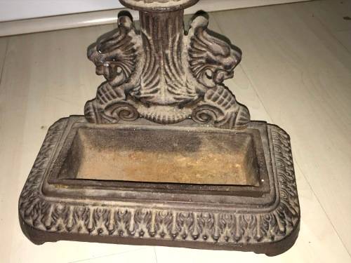 VICTORIAN / REPRODUCTION CAST IRON UMBRELLA STAND