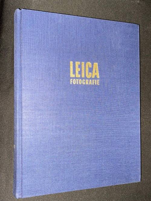 LEICA FOTOGRAFIE 1977 YEAR IN ENGLISH BOUND IN 1 VOLUME