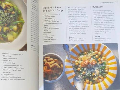 VEGETARIAN RECIPES BY ST MICHAEL FROM MARKS & SPENCER KITCHEN LIBRARY