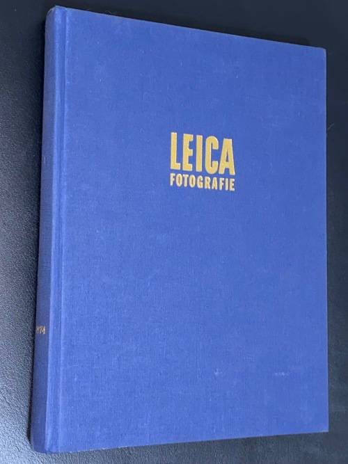 LEICA FOTOGRAFIE 1974  IN ENGLISH BOUND IN 1 VOLUME