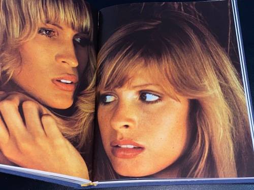 LEICA FOTOGRAFIE 1974  IN ENGLISH BOUND IN 1 VOLUME