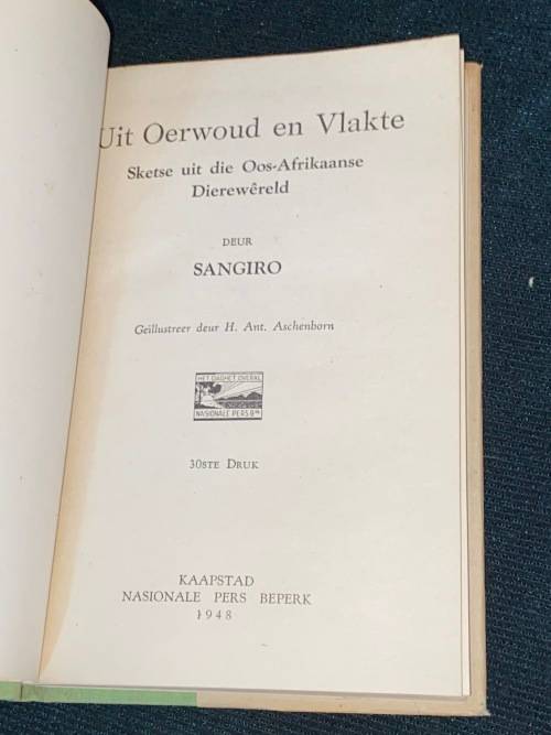 UIT OERWOUD EN VLAKTE DEUR SANGIRO