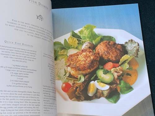 FREE FROM THE SEA THE SOUTH AFRICAN SEAFOOD COOKBOOK BY LANNICE SNYMAN & ANNE KLARIE